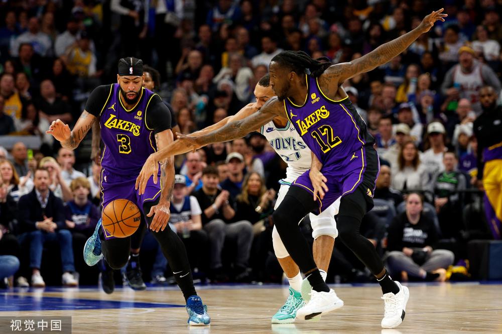 再加上跑动 再加上跑动